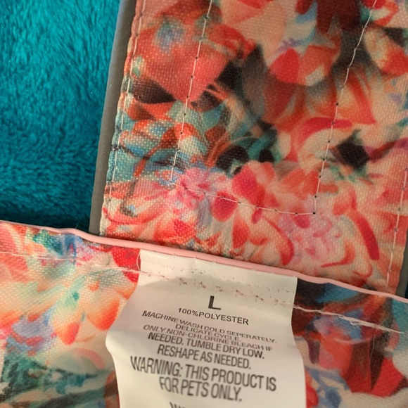 Rae Dunn treat jar, pink rain jacket, nib deluxe pet washer - Picture 9 of 11